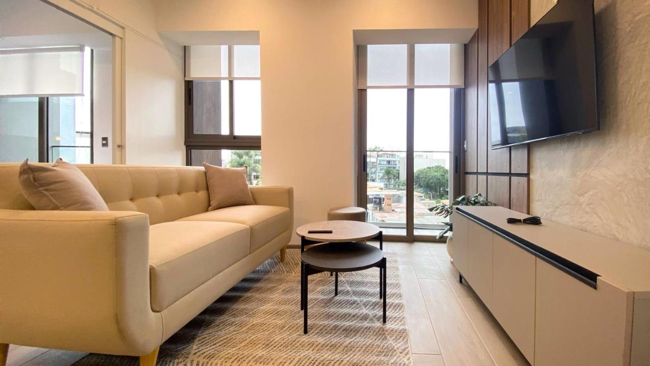 The Modern By Wynwood House Lima